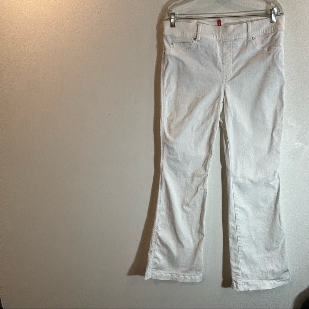 SPANX Sz M Petite High Rise Pull On Denim Stretchy Flare Slim Bootcut Jeans - Picture 2 of 12